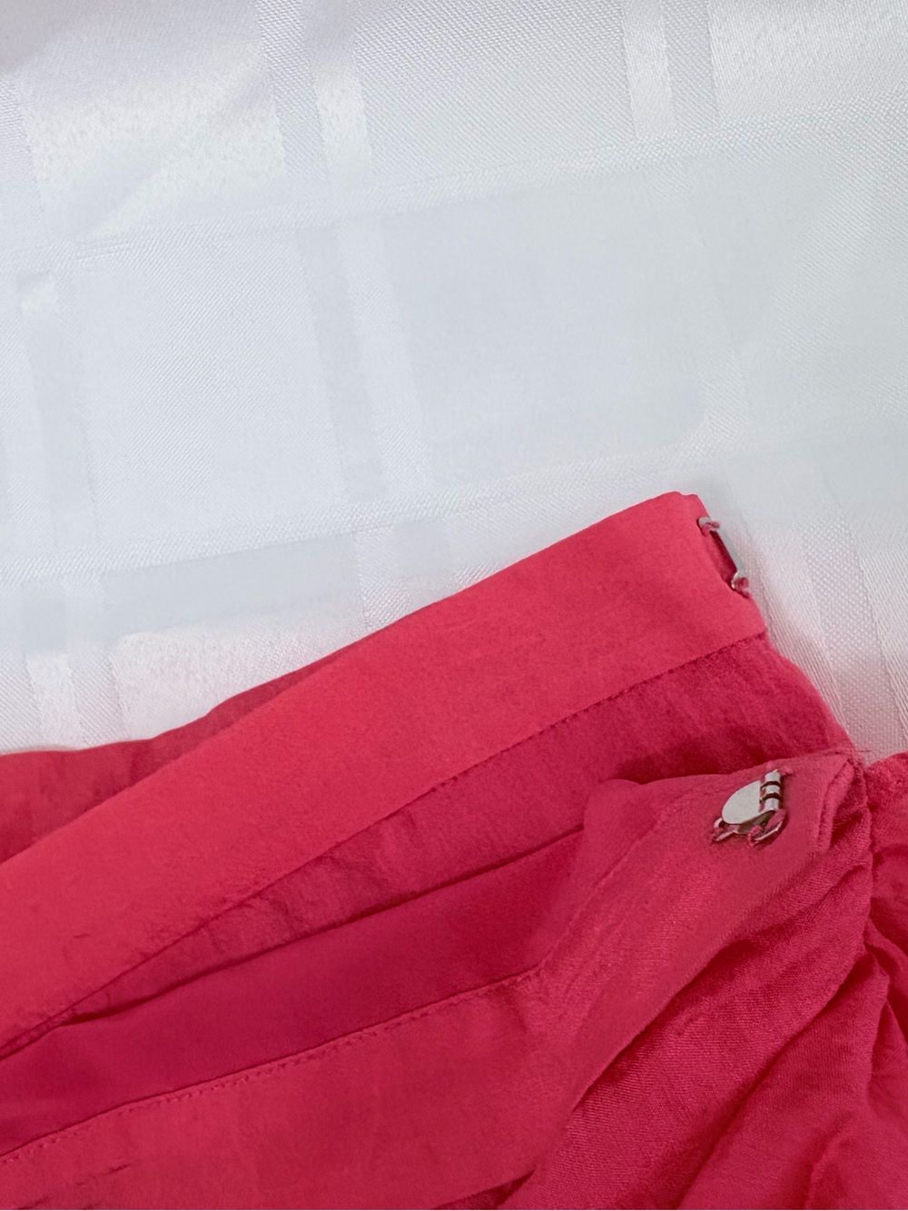 CLUB Monaco Women's Hot Pink Ruffled Midi Skirt Sz Medium Office Wear - Picture 6 of 9